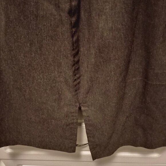 Classic Pencil Skirt in Charcoal - Picture 6 of 7